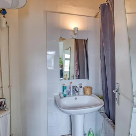 Cozy Studio Near The Gare Du Nord Station Apartment Paris